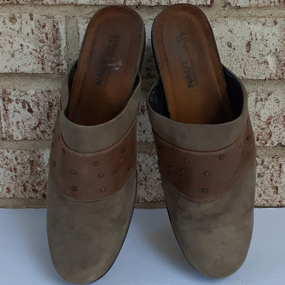 Naot Women's Brown Leather Mules Clogs